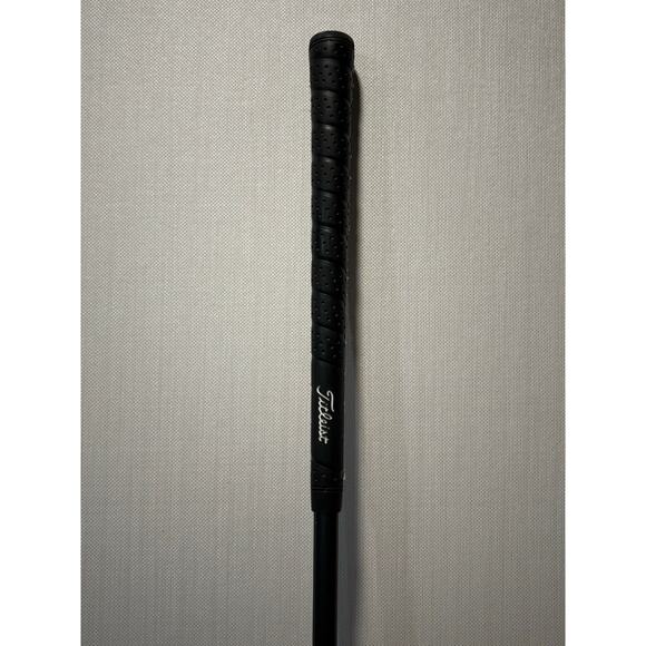 Titleist Select Custom Graphite Technology gold club 981 Iron 9 right handed - Picture 5 of 5